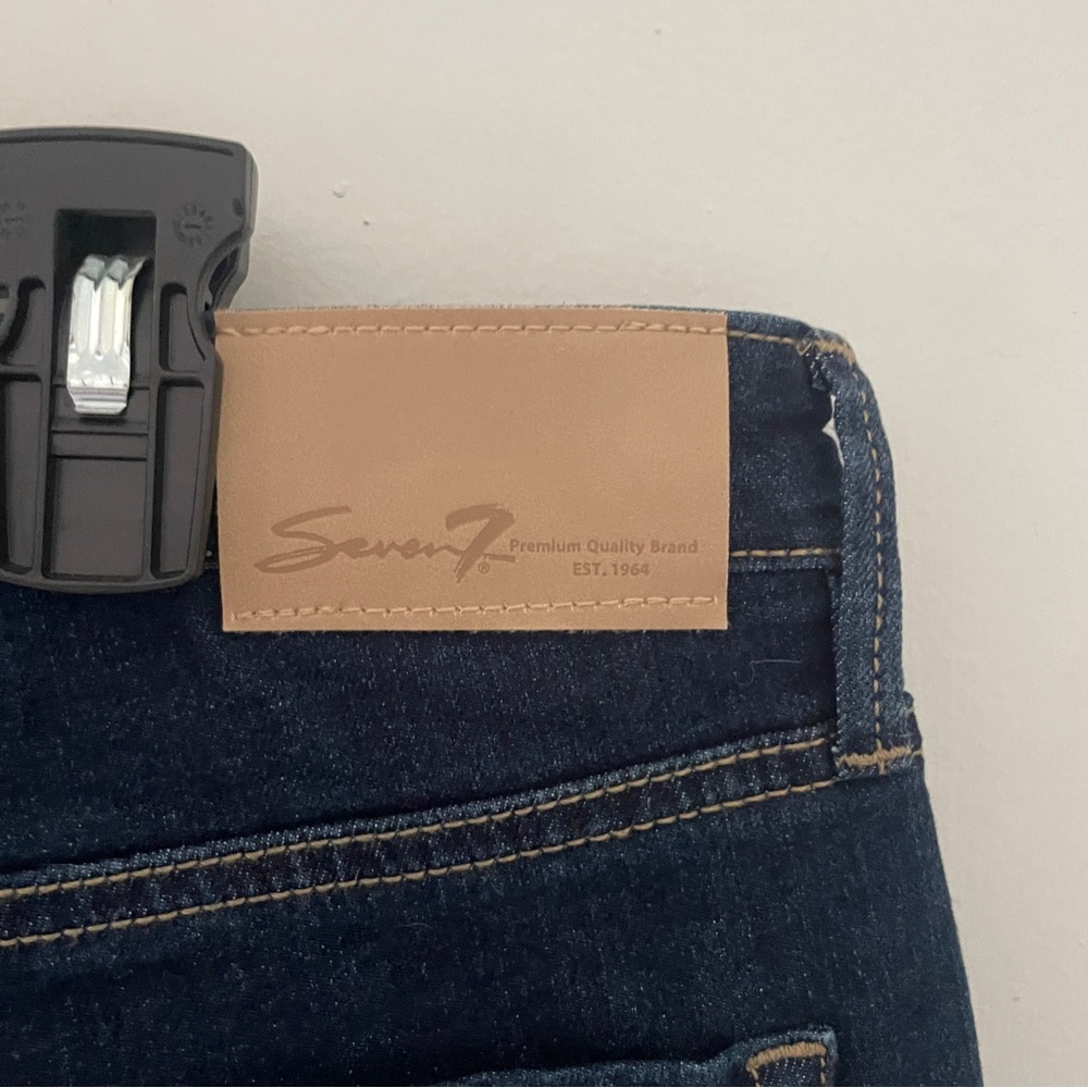 Seven7 Dark Wash Denim Jeans, NWT size 12 - Picture 5 of 5